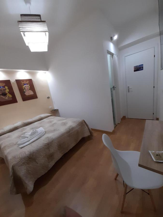 Milazzo: La Porta Delle Eolie Bed & Breakfast エクステリア 写真